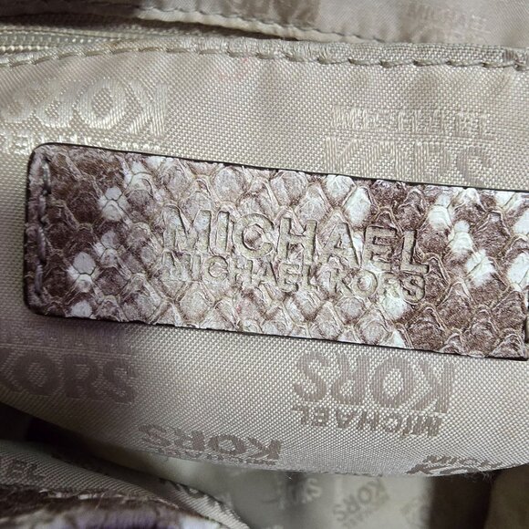 Michael Kors Snakeskin Tote Bag With Gold Hardware & Tassel Accent READ - Picture 10 of 16